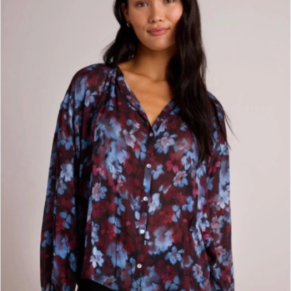 Bella Dahl Shirred Neck Blouse. NWT!